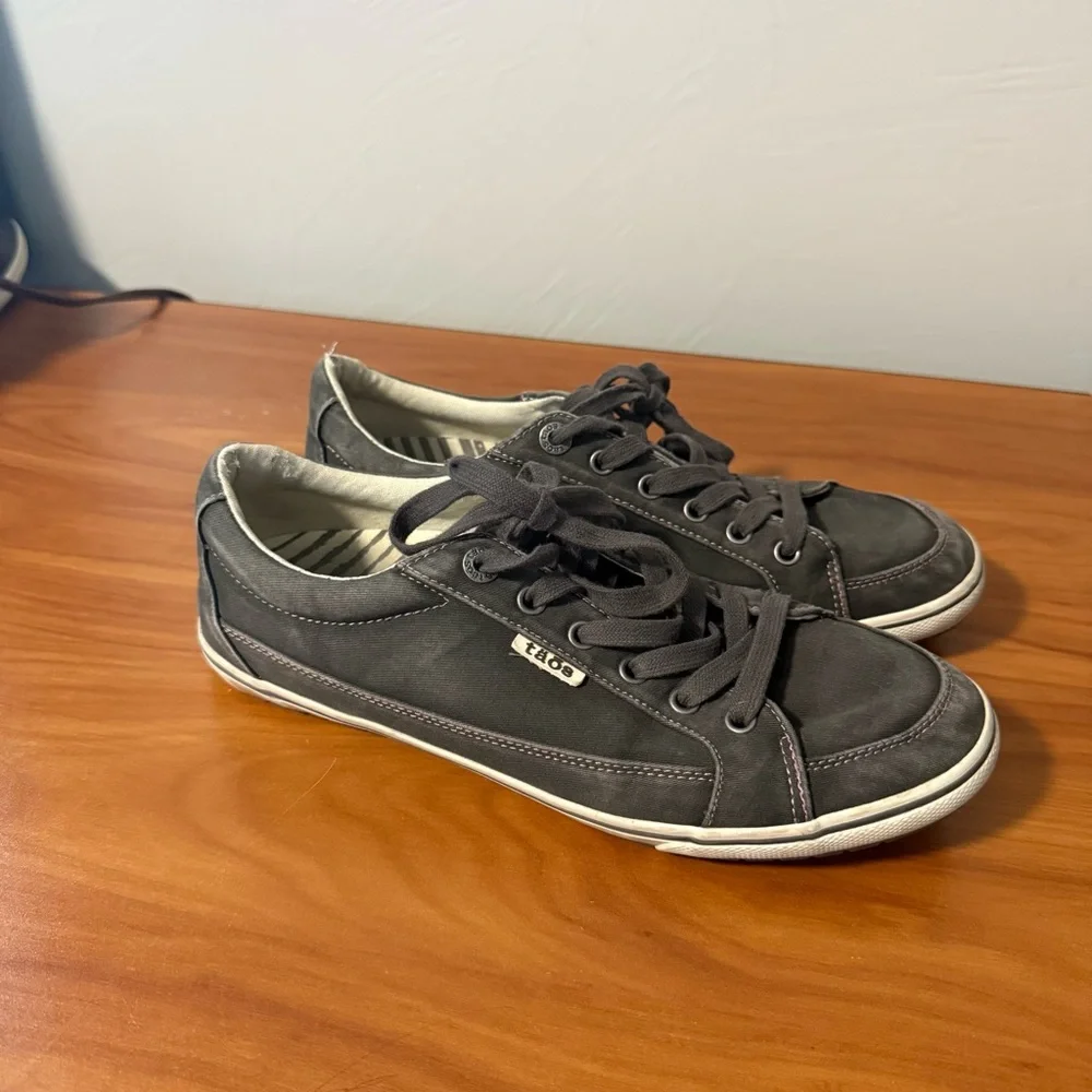 Taos Women Moc Star II Dark Charcoal Grey Canvas Sneaker Shoe Comfort Support 10